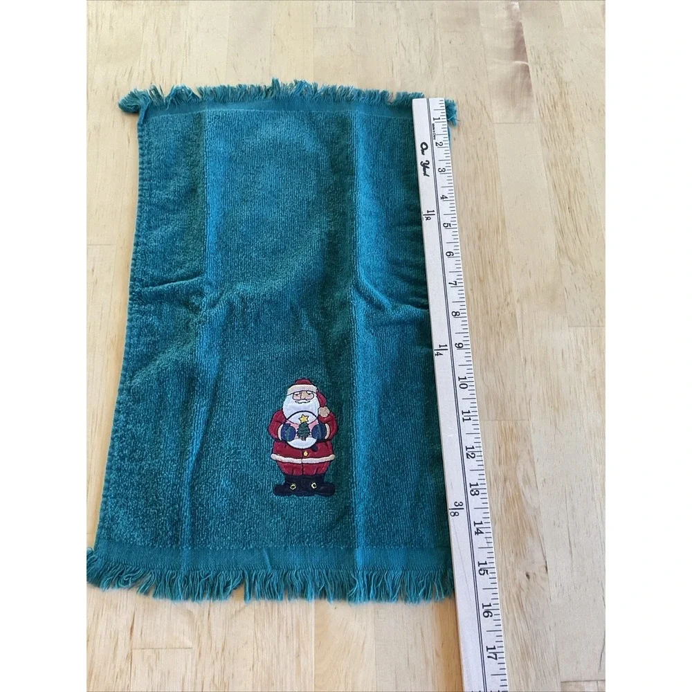 Vintage Embroidered Christmas Classic  Towels Red Green Santa Tree Holiday